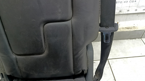 Заднее сиденье центральное Volvo XC90 16-25 кожа черная, наппа, под 3 ряда, перфорация, с ремнем безопасности, замято, царапины, под химчистку, ржавое снизу