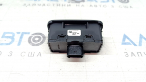 Кнопка закрытия двери багажника Volvo XC40 19-26
