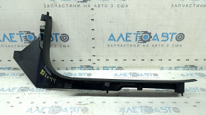 Накладка порога внутрішня передня ліва Volvo XC40 19-26 чорна, потерта