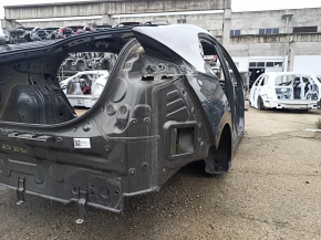 Общий вид задней четверти правой стороны кузова Hyundai Ioniq 20-22 HEV.