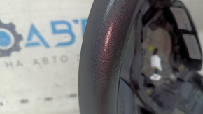 Руль от Volvo XC40 с царапинами, оригинальный, требует легкого ухода