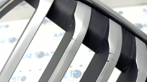 Решетка радиатора grill BMW X1 F48 20-22 Basis, царапины