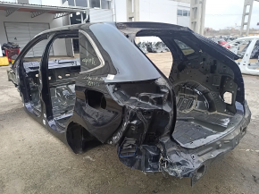 Ракурс на кузов автомобиля Ford Edge 2015-2024, видимые повреждения и дефекты.