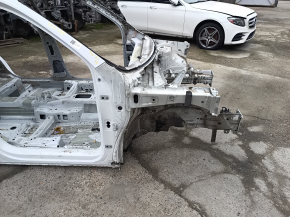 Чверть передня права VW Tiguan 18-24 на кузові, біла