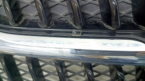 Решетка радиатора grill в сборе Buick Encore 17-22 с эмблемой, полезло покрытие