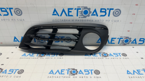 Нижня решітка переднього бампера ліва BMW 5 F10 14-16 частково відкрита під ПТФ, Luxury Line, під хром молдинг