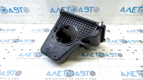 Нижняя крышка корпуса воздушного фильтра Mazda CX-30 20-25 2.5