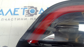Фонарь внутренний крышка багажника правый Tesla Model Y 20-25 тип 1 царапины, отклеивается стекло