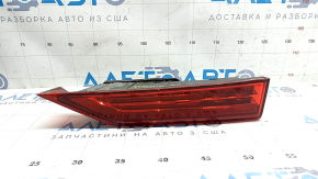 Ліхтар внутрішні двері багажника правий Volvo XC60 20-26 потерт