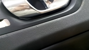 Обшивка двери карточка передняя правая Volvo XC60 18-26 черная, подлокотник кожа черная Nappa, Bowers & Wilkins, под память сидения, царапины, под химчистку