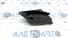 Крышка помпы Audi A4 B9 17-25 2.0T