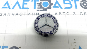 Емблема капота Mercedes W213 E 17-23 синя