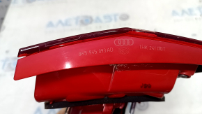 Фонарь внутренний крышка багажника левый Audi A4 B8 13-16 рест седан LED, царапины