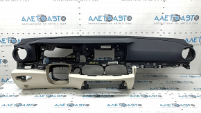 Торпедо передня панель з AIRBAG Mercedes W213 E 17-23 без проекції, чорна з бежевим, під чищення