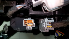 Пассажирское сидение Volvo XC60 18-26 с airbag, электрическое, подогрев, вентиляция, кожа черная Nappa с перфорацией и коленным подпором, с блоком управления, вмятины, трещины, под чистку