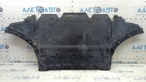 Защита двигателя Audi A4 B8 13-16 надрывы, трещины, затерта, нет фрагмента