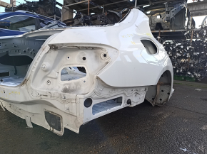 Четверть кузова Mercedes W213 E 300/350 2017-2023 года, хорошее состояние и нет видимых повреждений