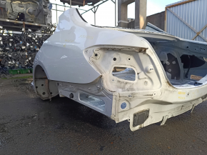 Четверть кузова Mercedes W213, вид сзади, подтверждено оригинальное состояние.