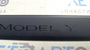 Накладка порога передняя правая наружная Tesla Model Y 20-25 черная, царапины