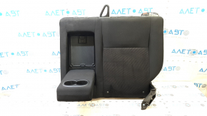 Заднее сиденье Mitsubishi Outlander Sport 2010-2026, вид с боку с подстаканником.
