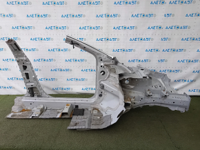 Вид детали кузова Ford Fusion 2013-2020, отпилена, оригинальная деталь.