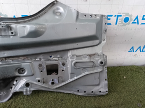 Задняя панель Toyota Prius 30 10-15 высверлена, зеленая