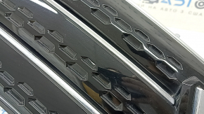 Решетка радиатора grill с эмблемой Mitsubishi Outlander 22-26 хром молдинги с уплотнителями, песок