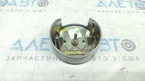 Эмблема решетки радиатора grill Alfa Romeo Giulia 17-24 хром, царапины, песок
