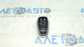 Ключ smart Alfa Romeo Giulia 17-24 5 кнопок, подряпини, поліз хром