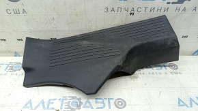 Накладка порога ззаду ліва Nissan Rogue 21-26 чорна, потерта, подряпини