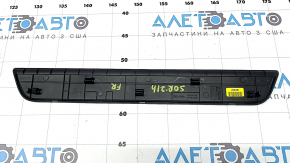 Накладка порога зовнішня передня права Kia Sorento 21-23 HEV чорна