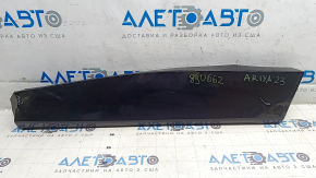 Накладка дверей нижня задня права Nissan Ariya 23-26 чорний глянець, пом'ята, тріщини. подряпини