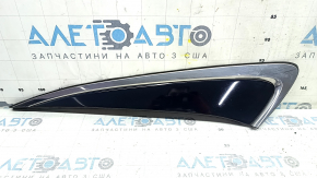 Треугольник заглушка заднего крыла левый Toyota Camry v55 15-17 usa царапины