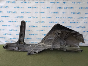 Общий вид задней правой четверти автомобиля Toyota Camry, состояние требует внимания