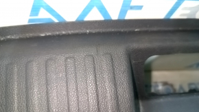 Накладка проема багажника VW Beetle 12-15 черн, царапины, без заглушки