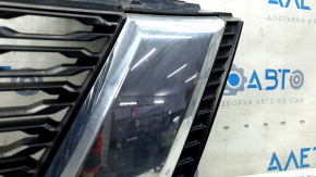 Решетка радиатора grill Nissan Rogue 17-18 под камеру, под радар, под квадратную эмблему, без эмблемы, песок, царапины