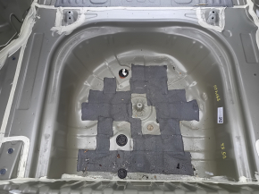 Корито багажника Toyota Camry v55 15-17 usa, на кузові