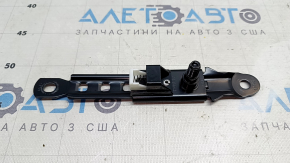 Кронштейн пасажирського ременя безпеки Nissan Ariya 23-26