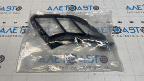 Решетка переднего бампера боковая правая BMW 4 G22 G26 21-26 M пакет, внутренняя