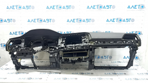 Торпедо передняя панель с AIRBAG VW Jetta 19-26 черная, ржавый пиропатрон