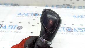 Ручка КПП VW Tiguan 18-24 кожа черная, царапины, затерта
