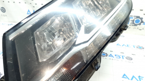 Фара передняя левая VW Tiguan 18-21 галоген, ДХО LED, песок, потёртость
