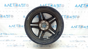 Изображение диска автомобиля Mercedes A-class V177, видно незначительные царапины