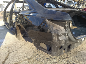 Четверть кузова Audi A6 C8 19-24, демонстрирующая состояние детали с видимыми следами эксплуатации.
