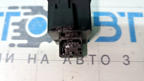 Кнопка закрытия багажника Audi A5 F5 18-25