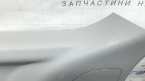 Обшивка двери багажника нижняя Jeep Compass 17-23 серая, с заглушками, под чистку, царапины, надломаны крепления