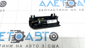 Накладка передней панели верхняя левая Audi A5 F5 17-25 черный глянец, за монитором