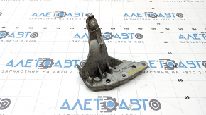 Кронштейн помпы Ford Escape MK4 20-26 hybrid, plug-In