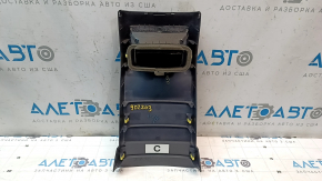 Задняя накладка центральной консоли Lexus RX350 RX450h 10-12, дефекты на поверхности.
