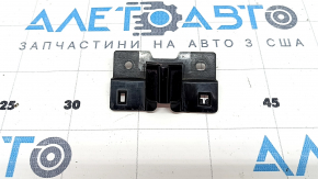 Заглушка в решетке радиатора центральная Mazda CX-90 24-26